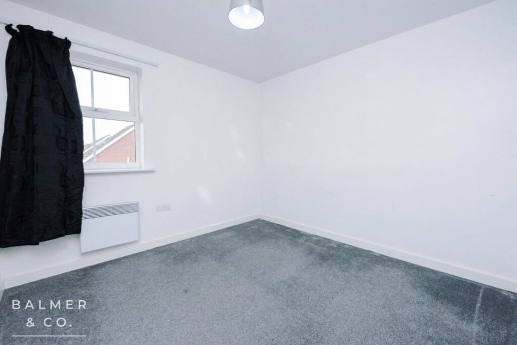 Property image 14 of 30