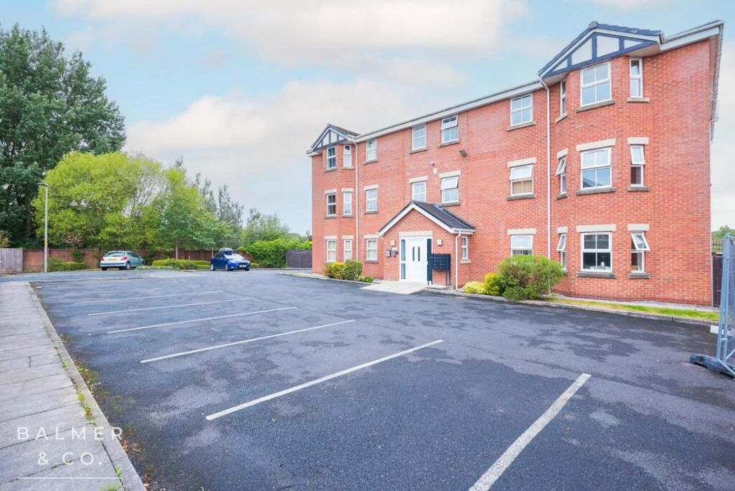 Property image 28 of 30