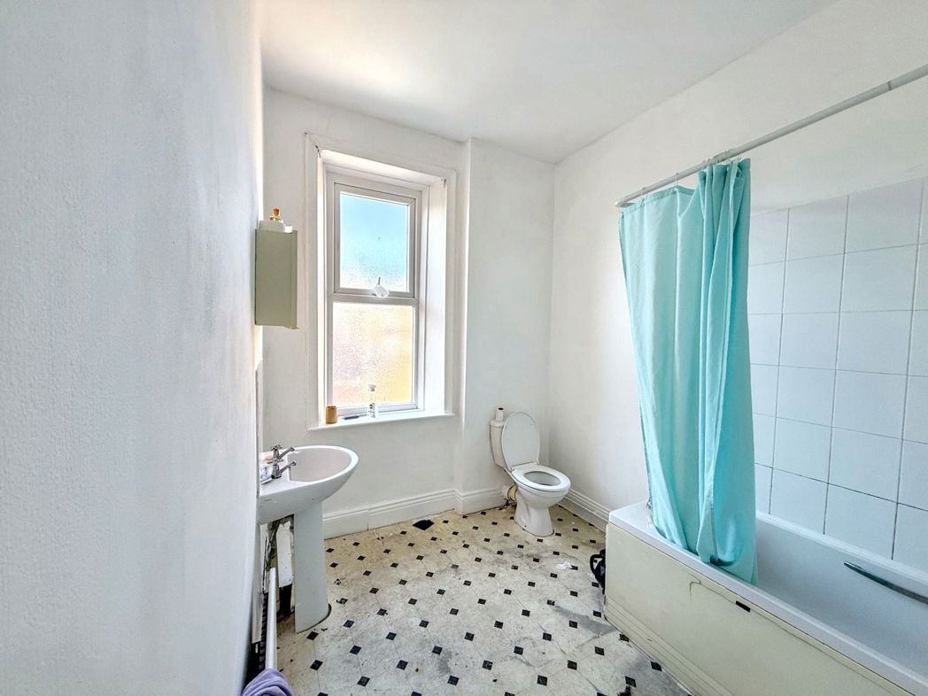 Property image 4 of 5