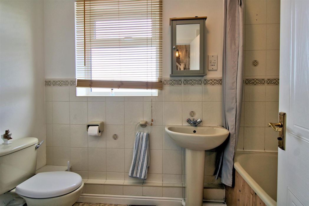 Property image 7 of 9