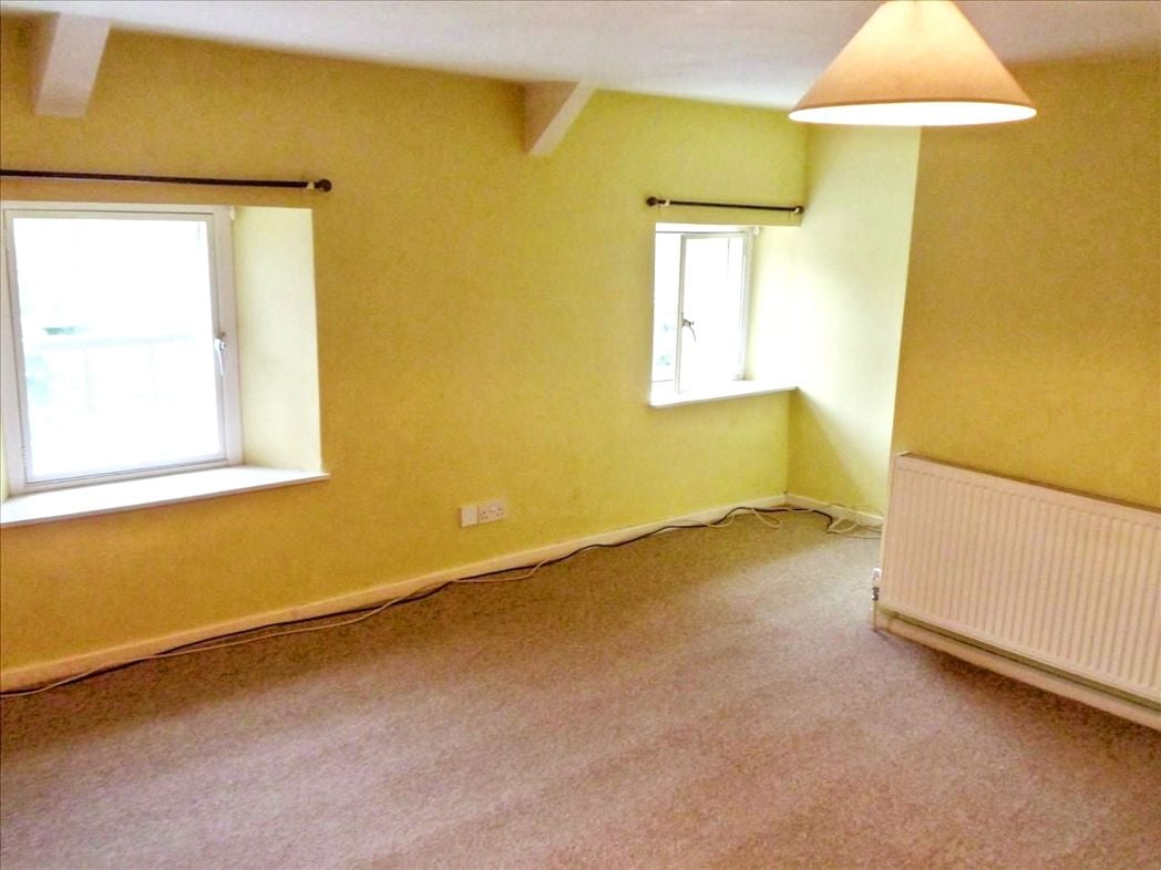 Living Room/Kitchen