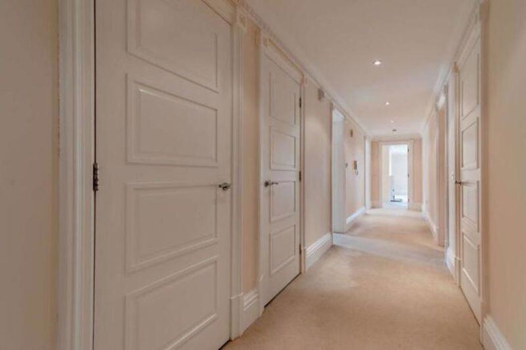 Property image 19 of 21