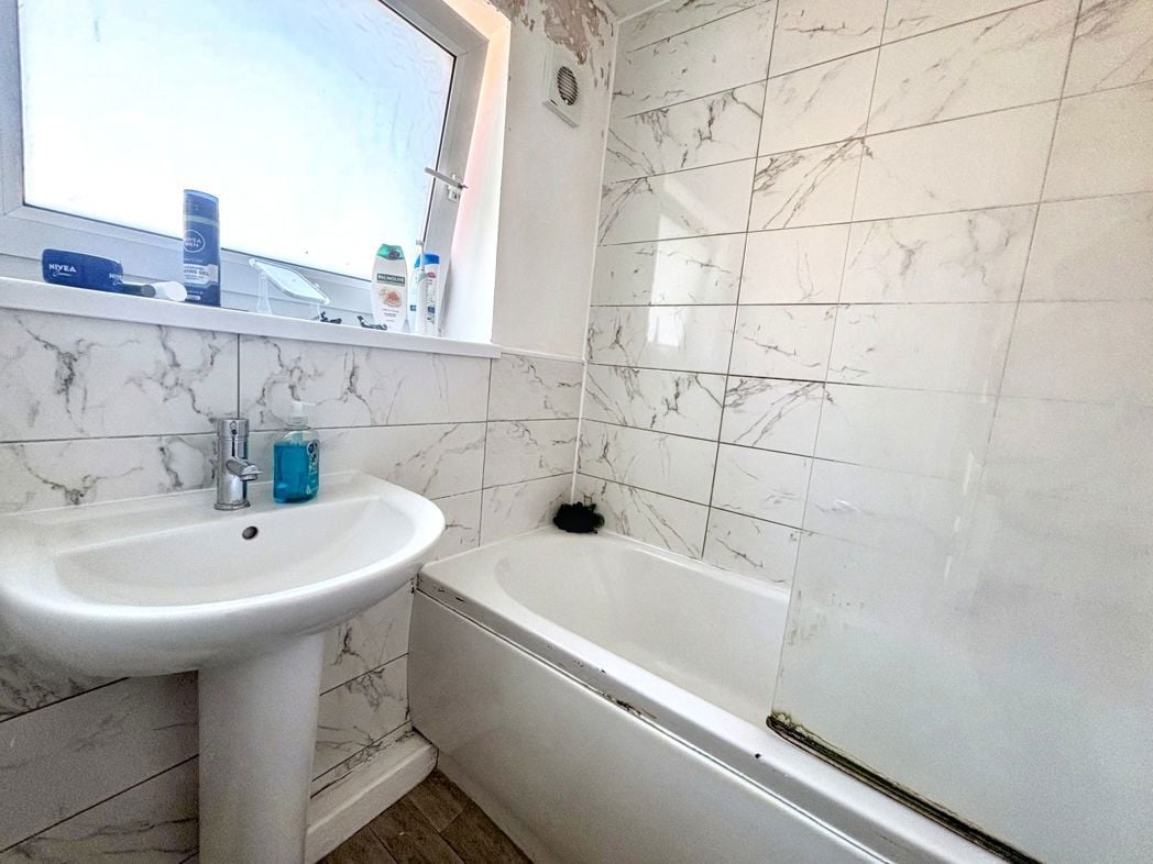 Property image 11 of 11