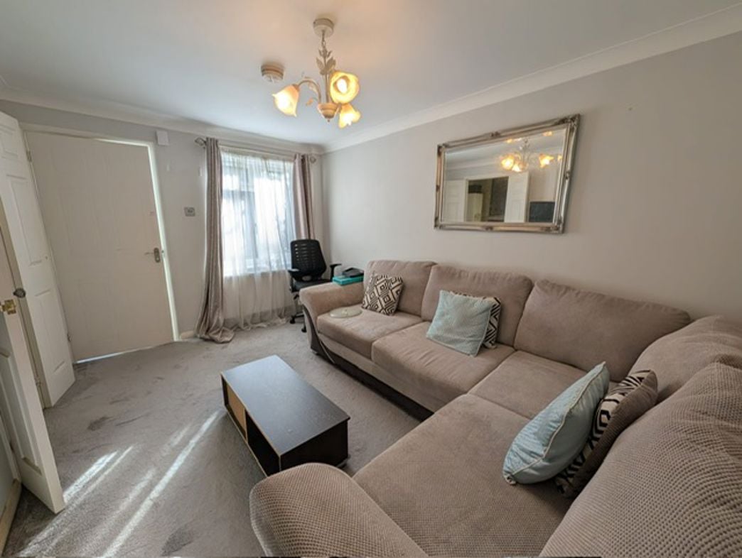 Property image 3 of 4