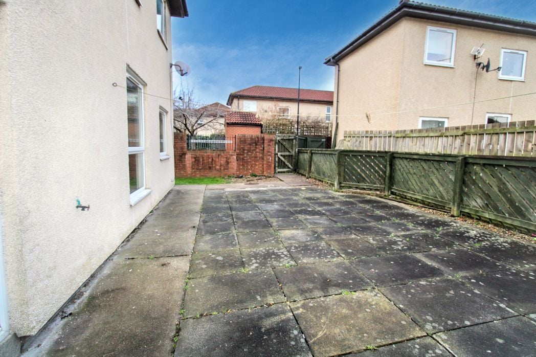 Property image 10 of 10