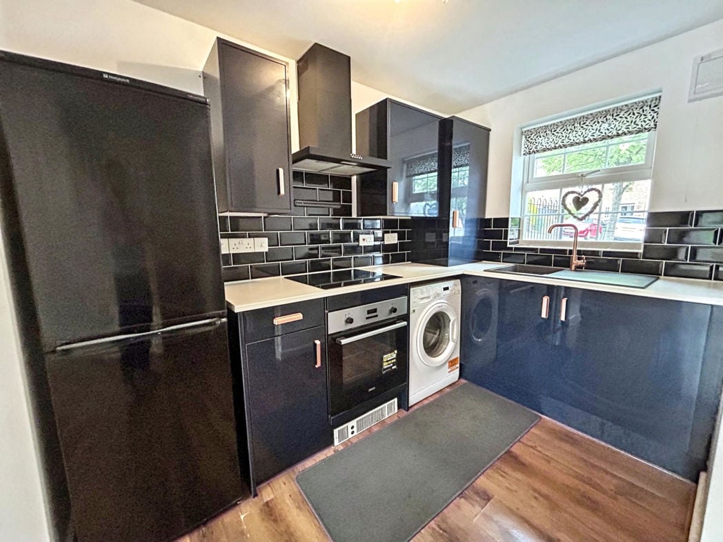 Property image 2 of 14
