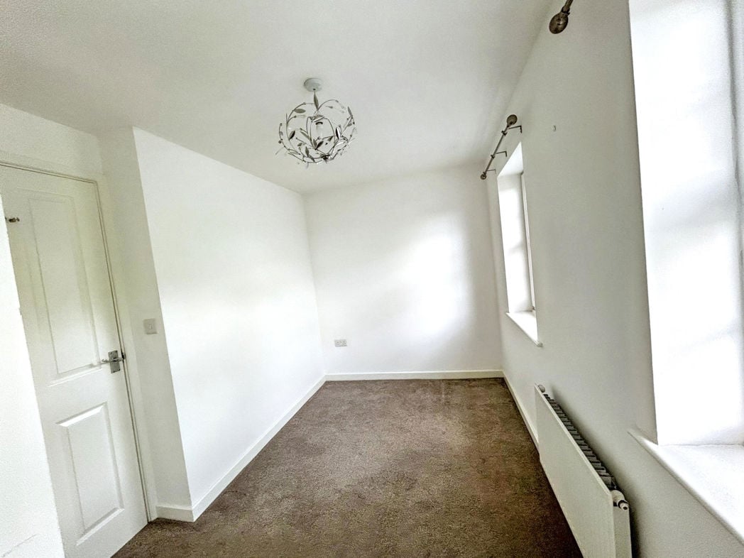 Property image 7 of 14