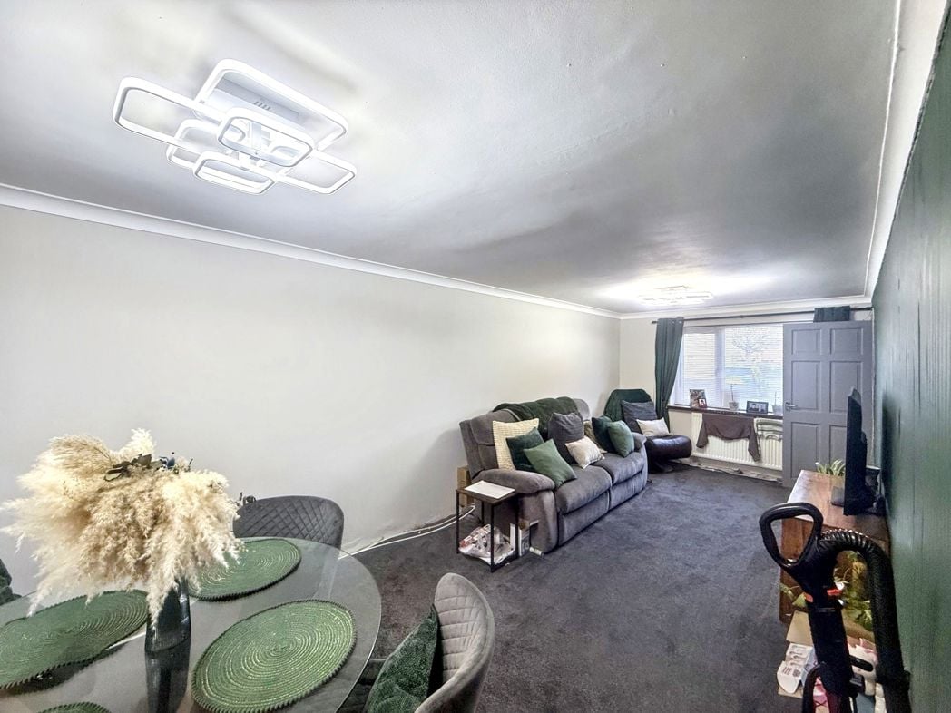 Property image 3 of 13