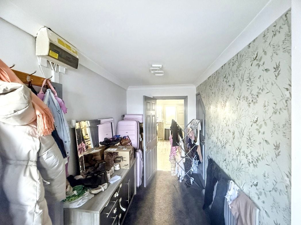 Property image 4 of 13