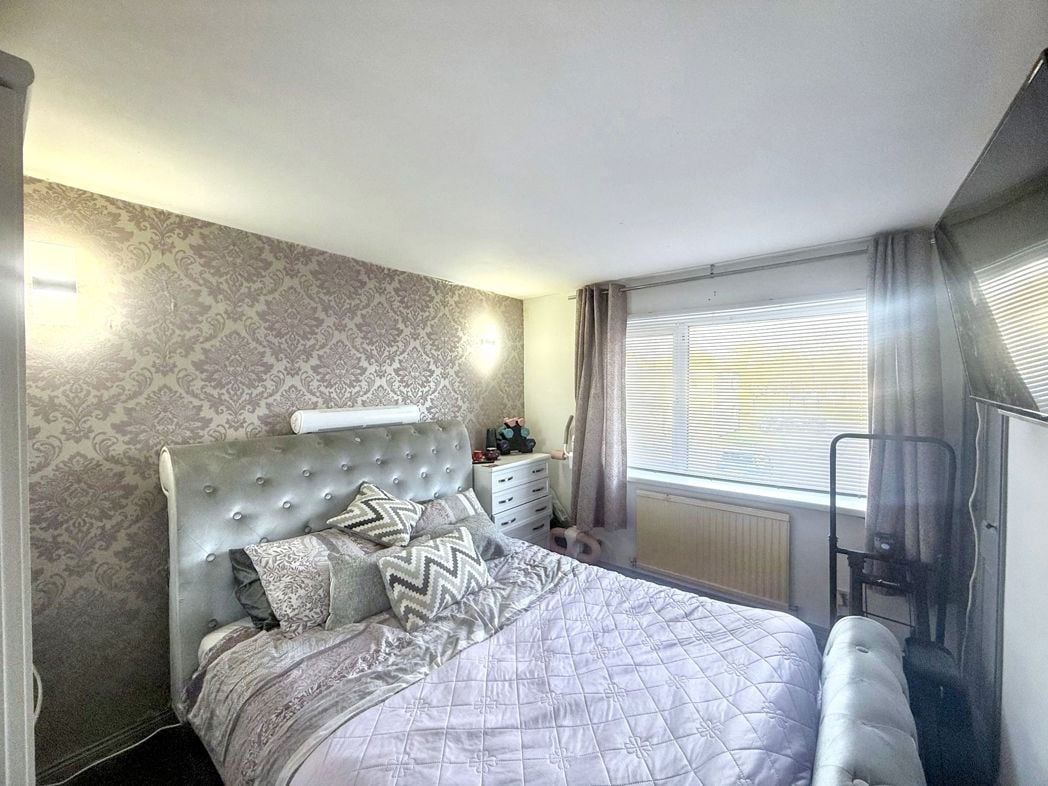 Property image 8 of 13
