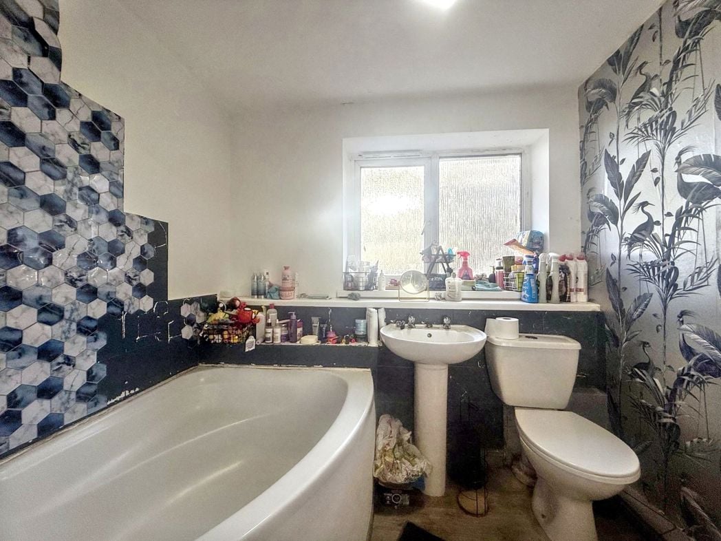 Property image 12 of 13