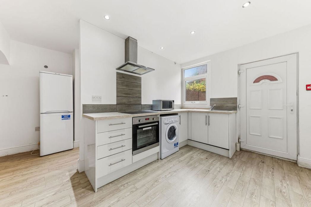 Property image 5 of 30