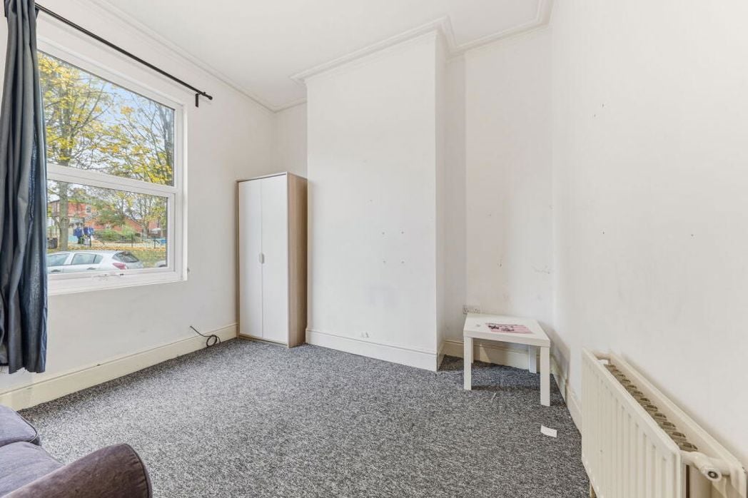 Property image 6 of 30