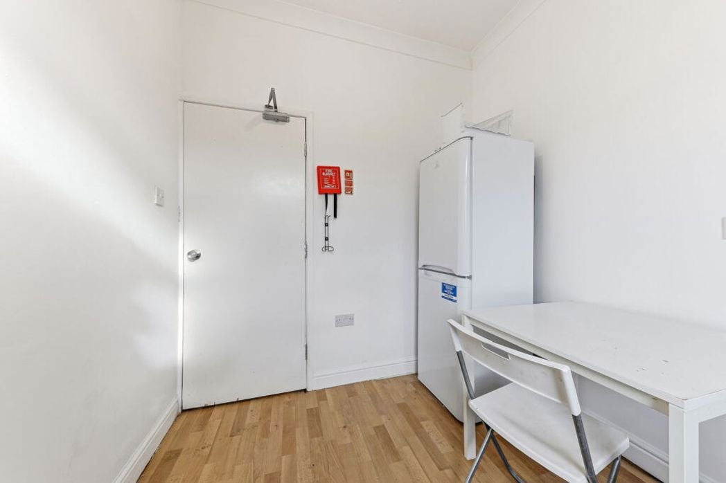 Property image 10 of 30