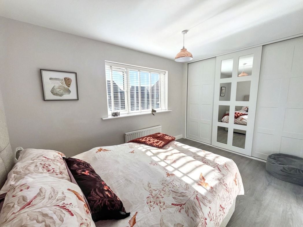 Property image 12 of 15