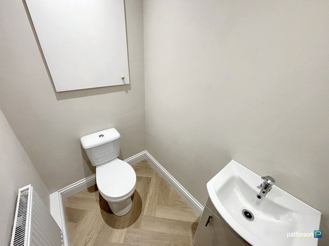 Property image 10 of 24