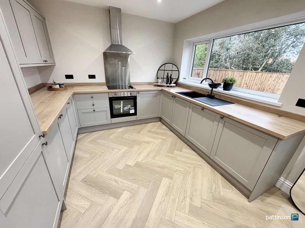 Property image 6 of 24
