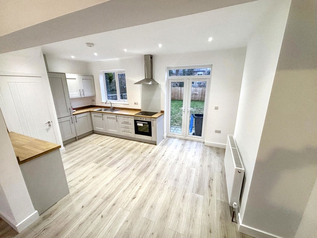 Property image 5 of 18