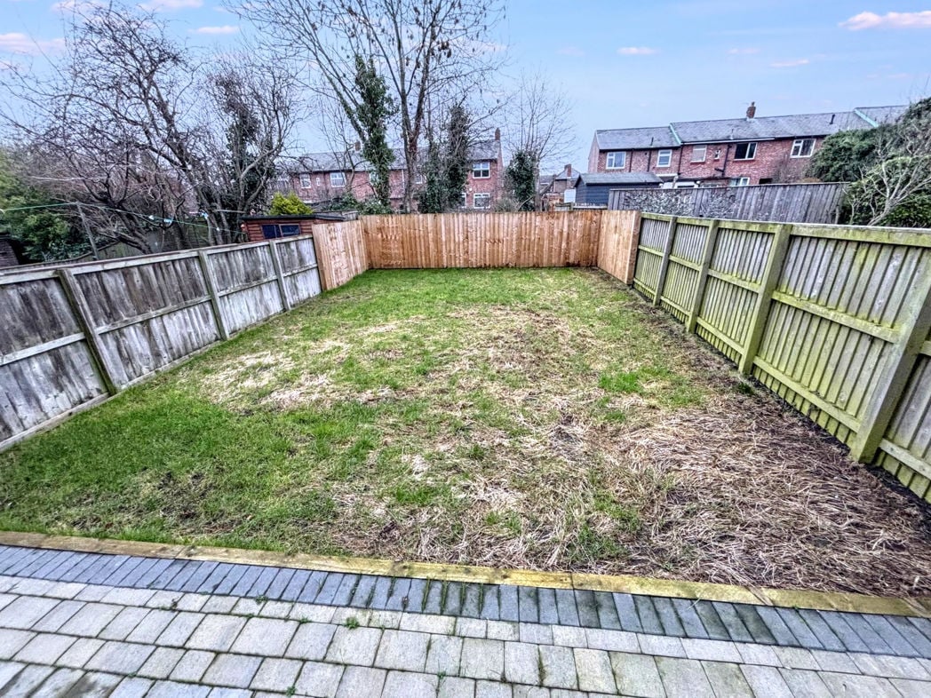 Property image 17 of 18