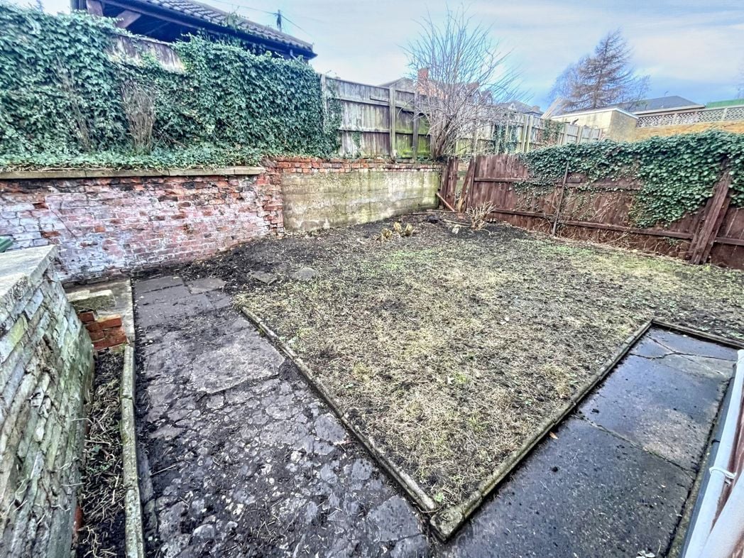 Property image 11 of 14