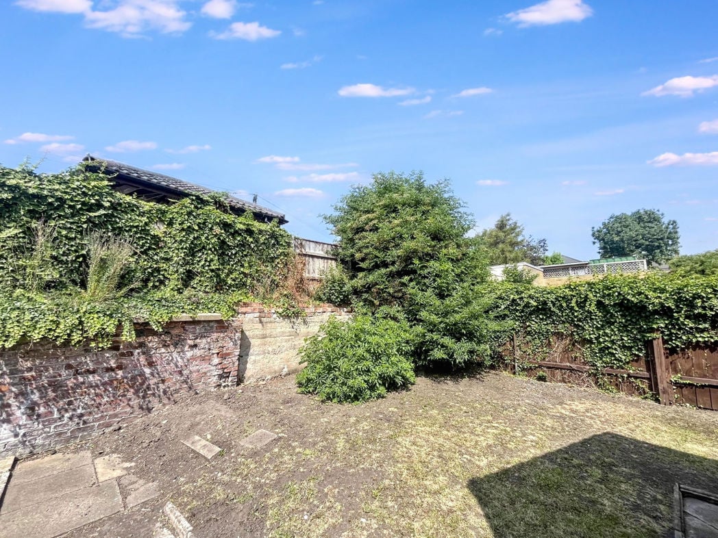 Property image 10 of 15