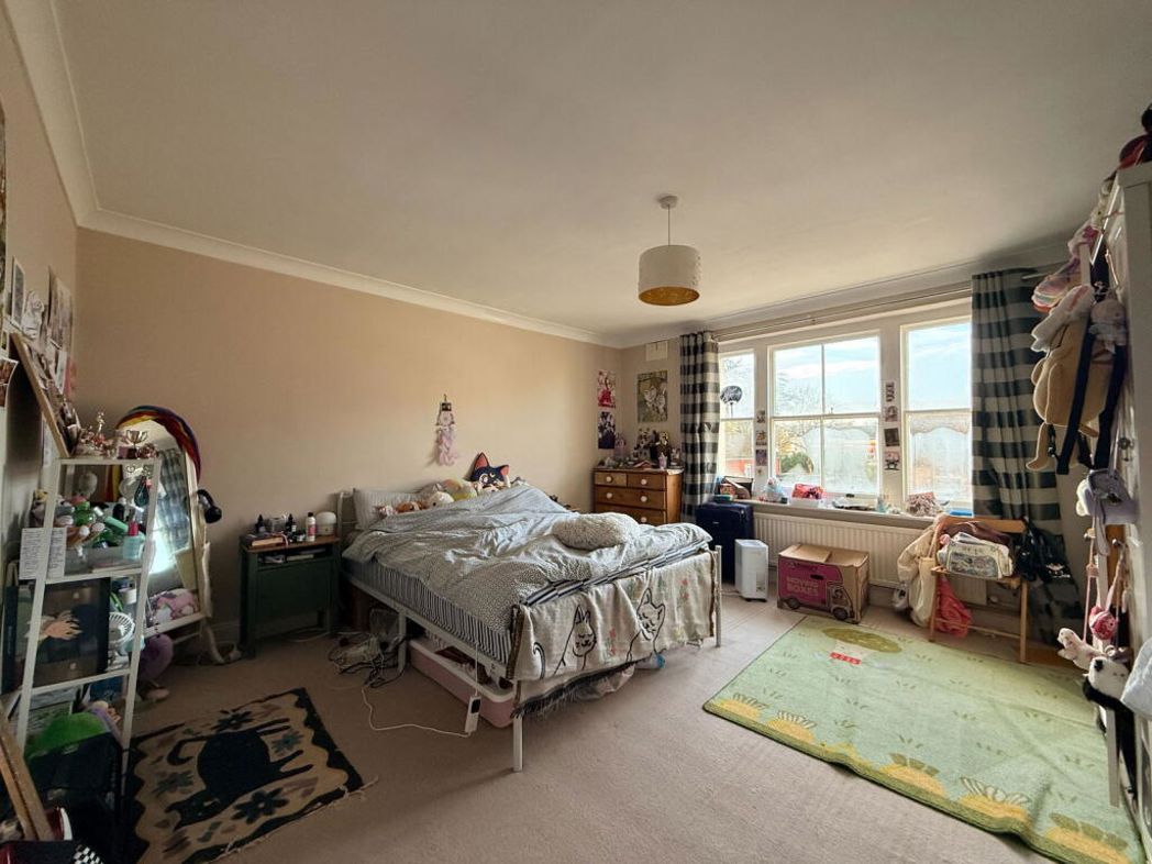 Property image 9 of 15