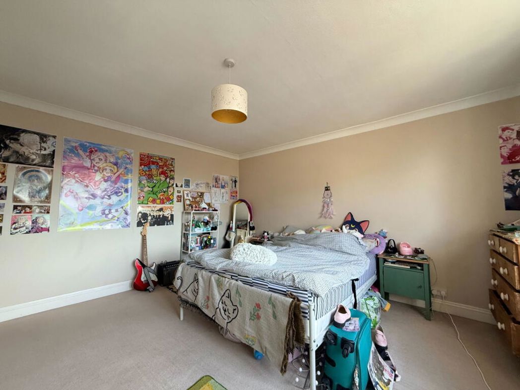 Property image 8 of 15
