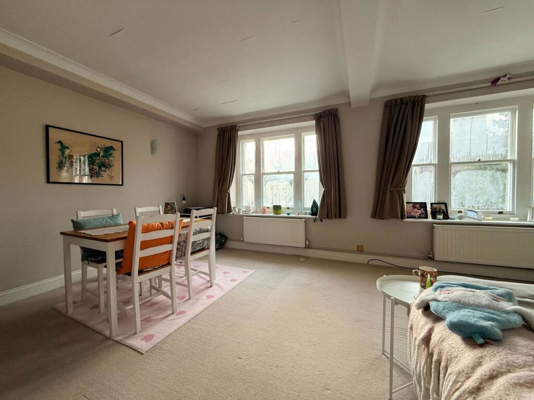 Property image 5 of 15