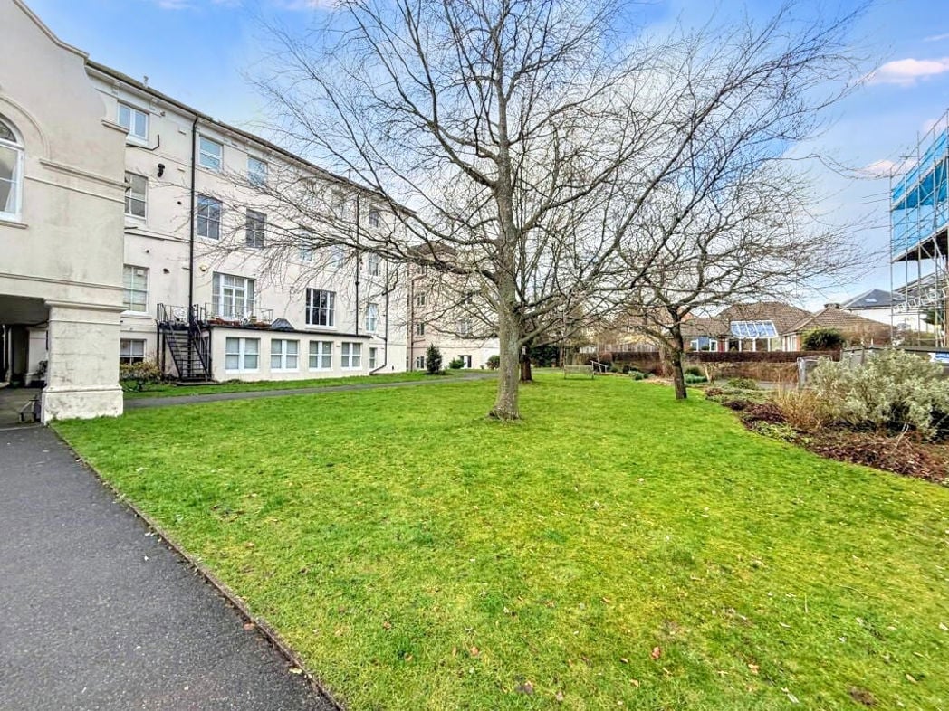Property image 13 of 15