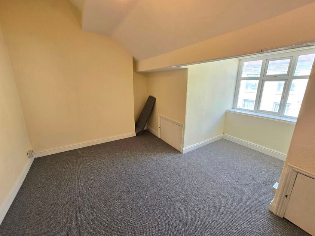 Property image 15 of 21