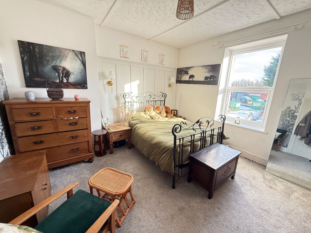 Property image 6 of 8