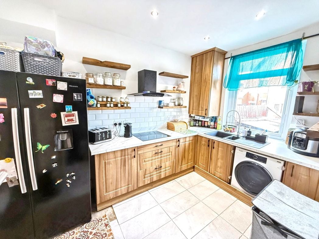 Property image 3 of 8