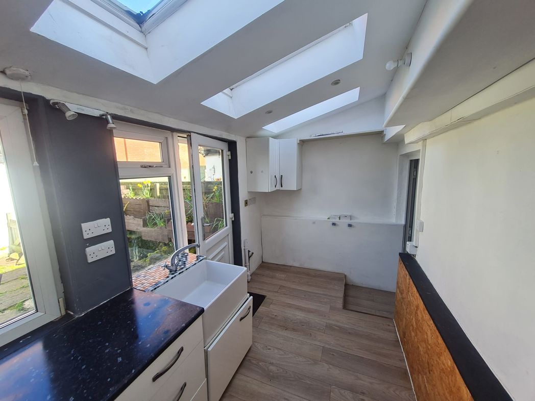 Property image 4 of 15