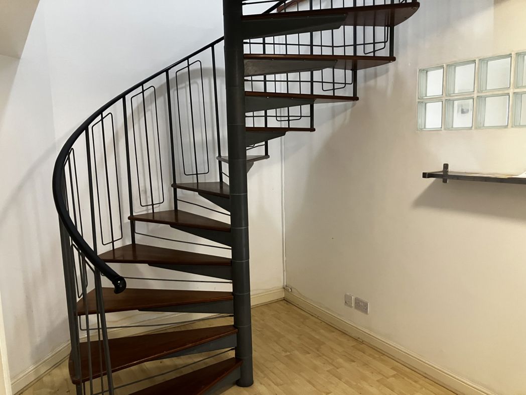 Property image 2 of 13