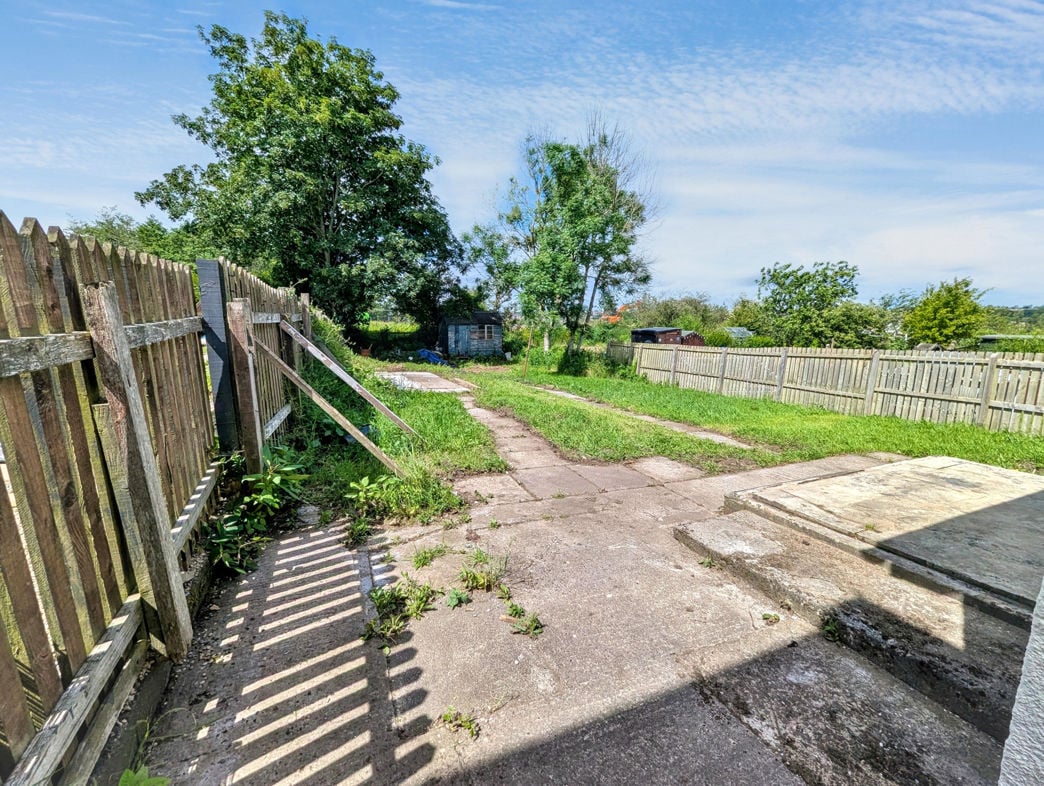 Property image 14 of 17