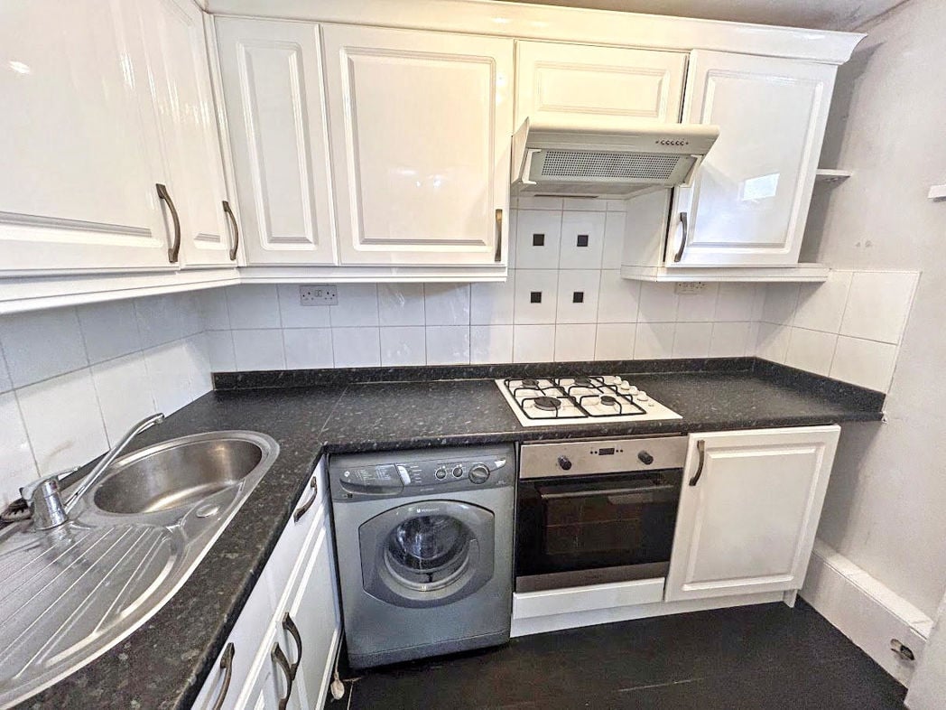 Property image 4 of 5