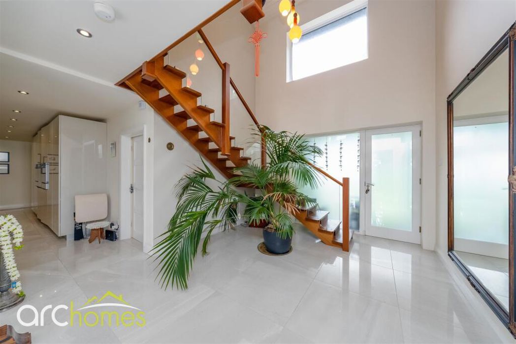 Property image 3 of 51