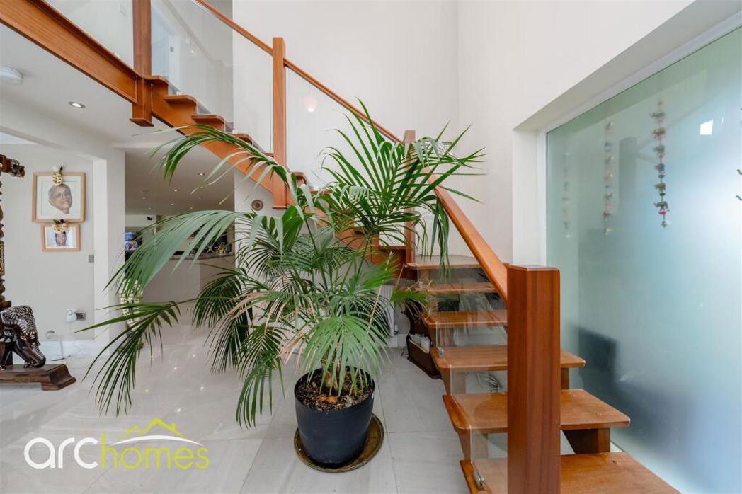 Property image 19 of 51