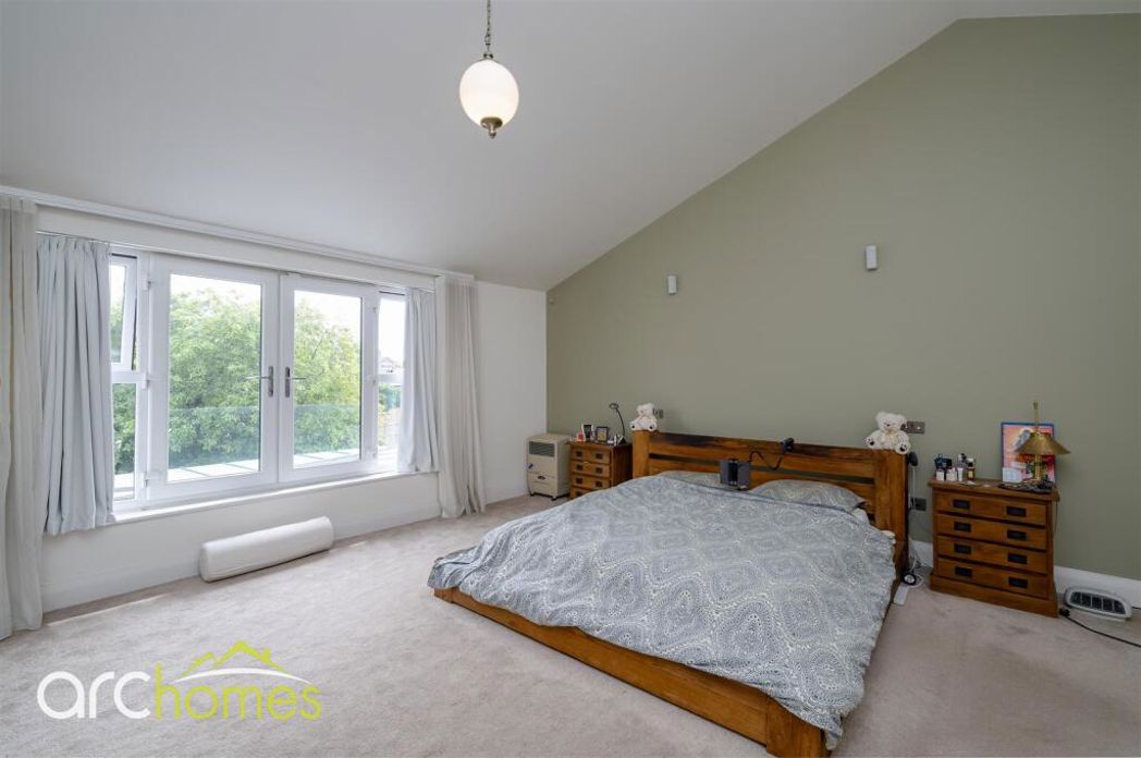 Property image 28 of 51