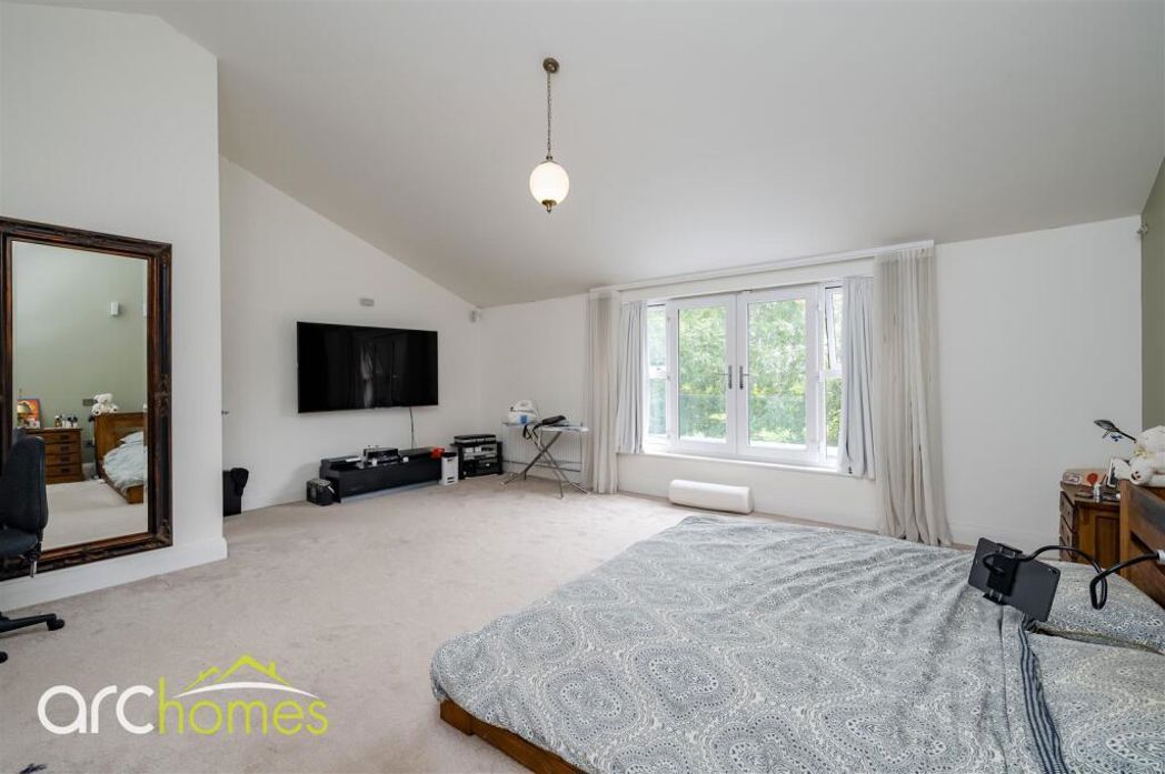 Property image 33 of 51