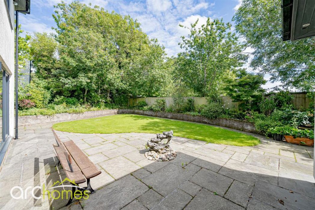 Property image 34 of 51