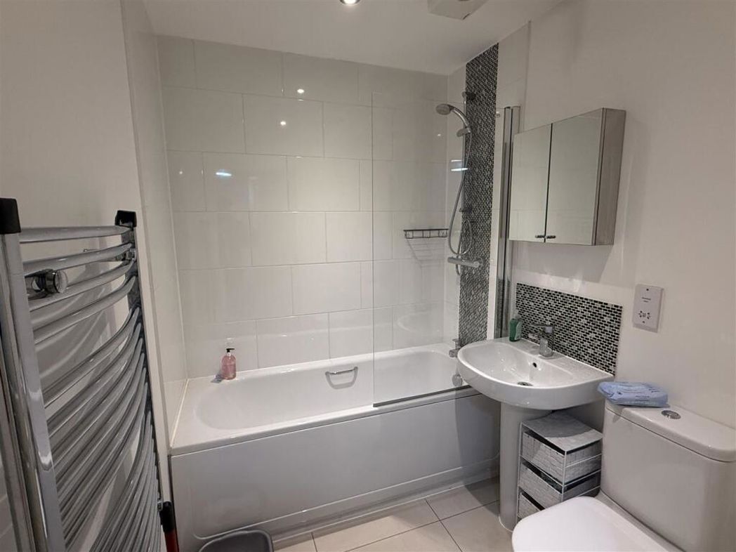 Property image 5 of 15
