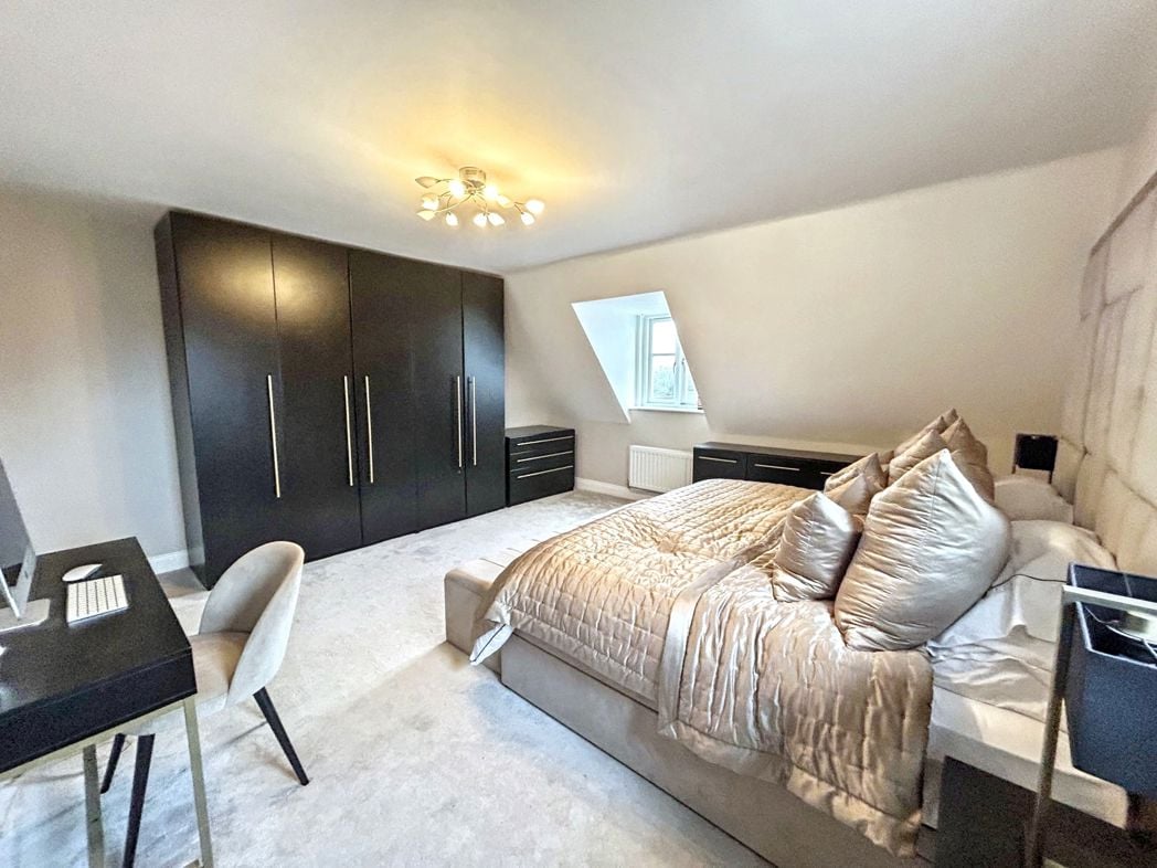 Property image 12 of 14