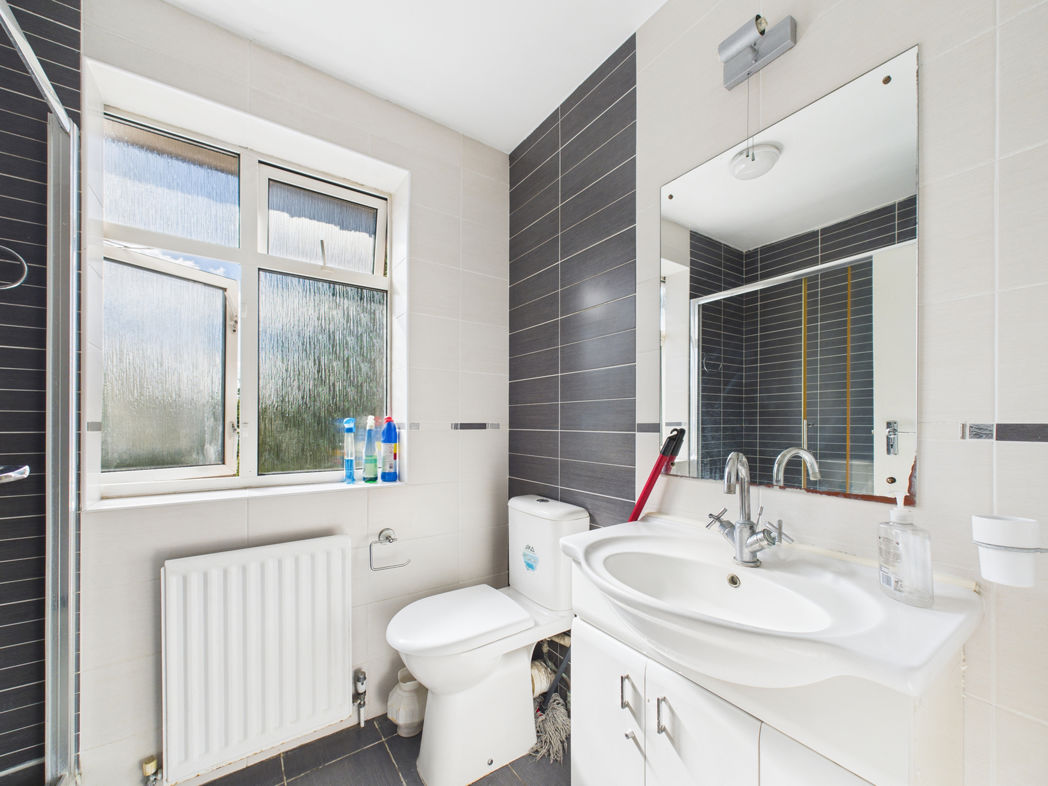 Property image 17 of 19