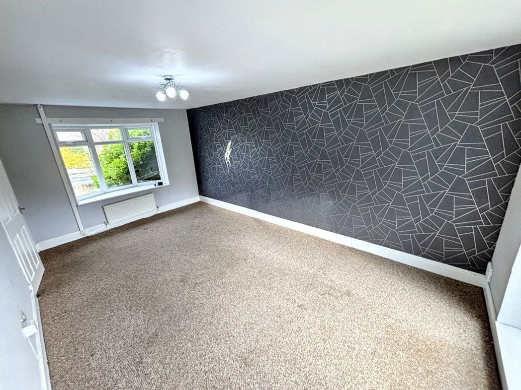 Property image 6 of 13