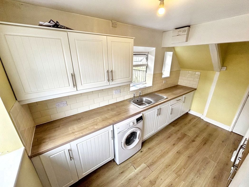 Property image 4 of 13