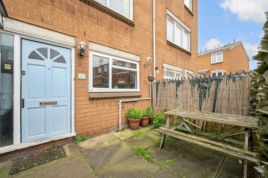Property image 3 of 15
