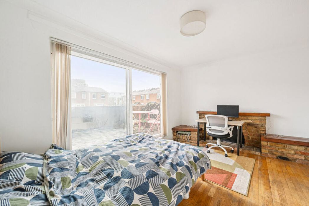 Property image 9 of 15