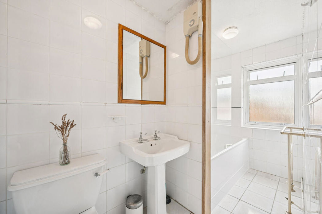 Property image 14 of 15