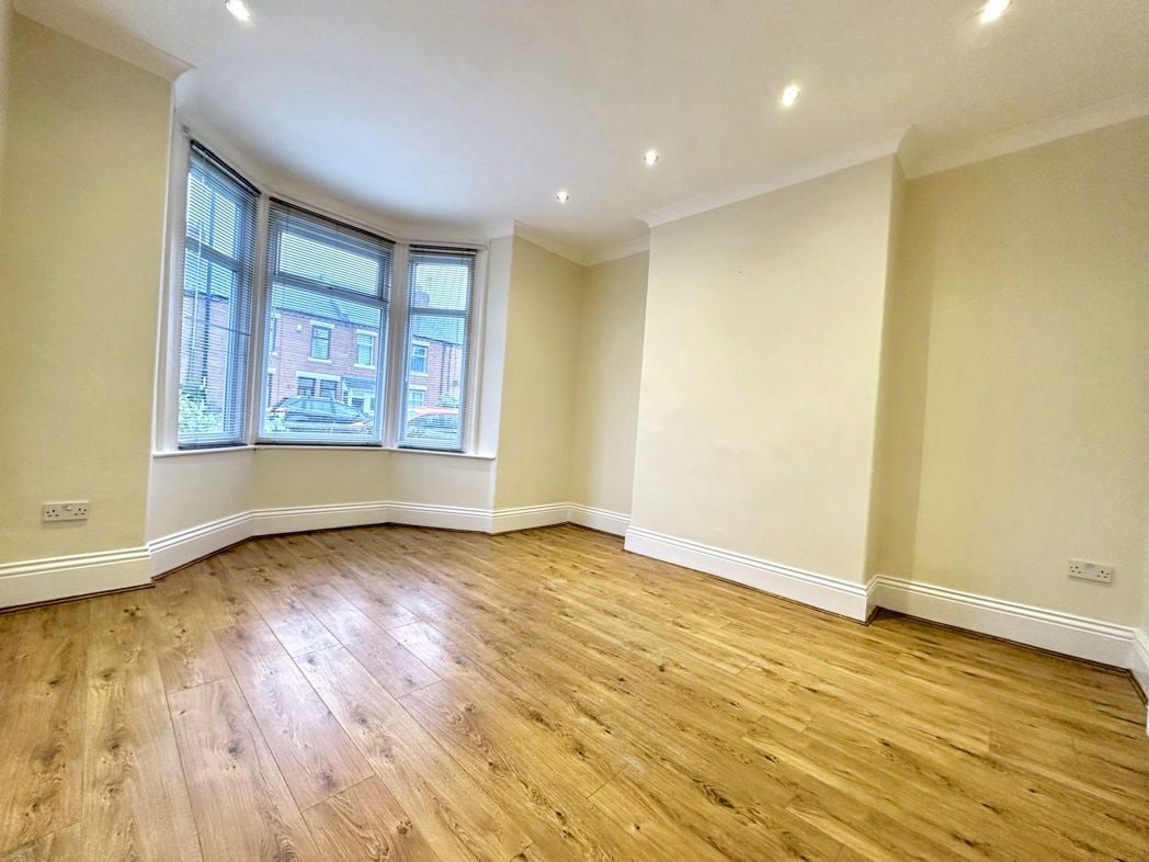 Property image 6 of 11